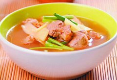 冬季养生汤：冬季食补防寒首选羊肉汤