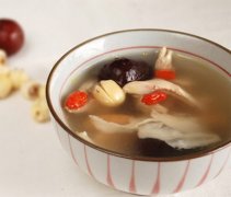 当归党参炖鸡汤