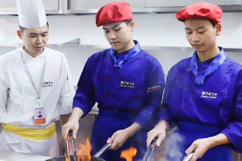 ������ʦѧУ